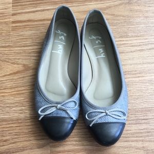 FS/NY blue cap toe flats